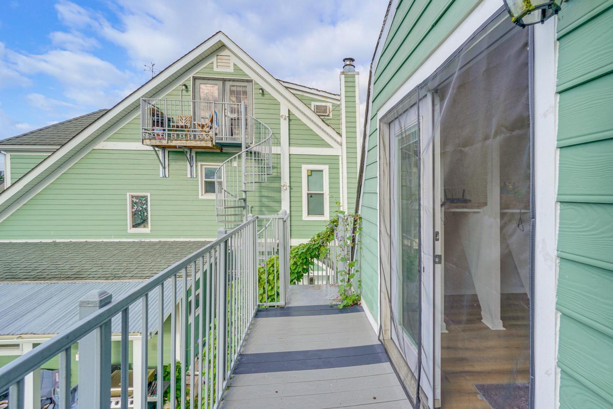 Epic Brunswick Apartment, Deck With Private Hot Tub! エクステリア 写真