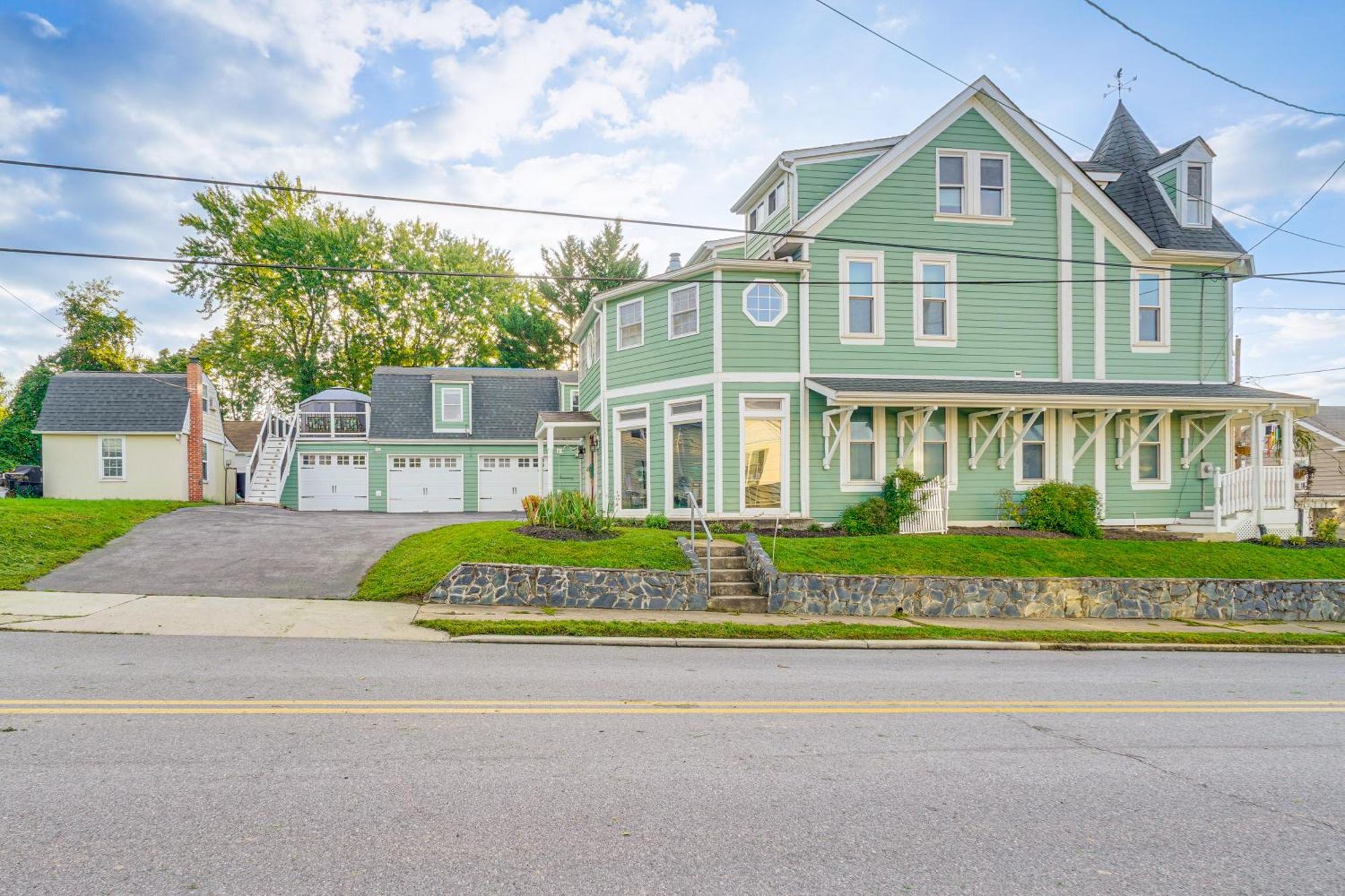 Epic Brunswick Apartment, Deck With Private Hot Tub! エクステリア 写真