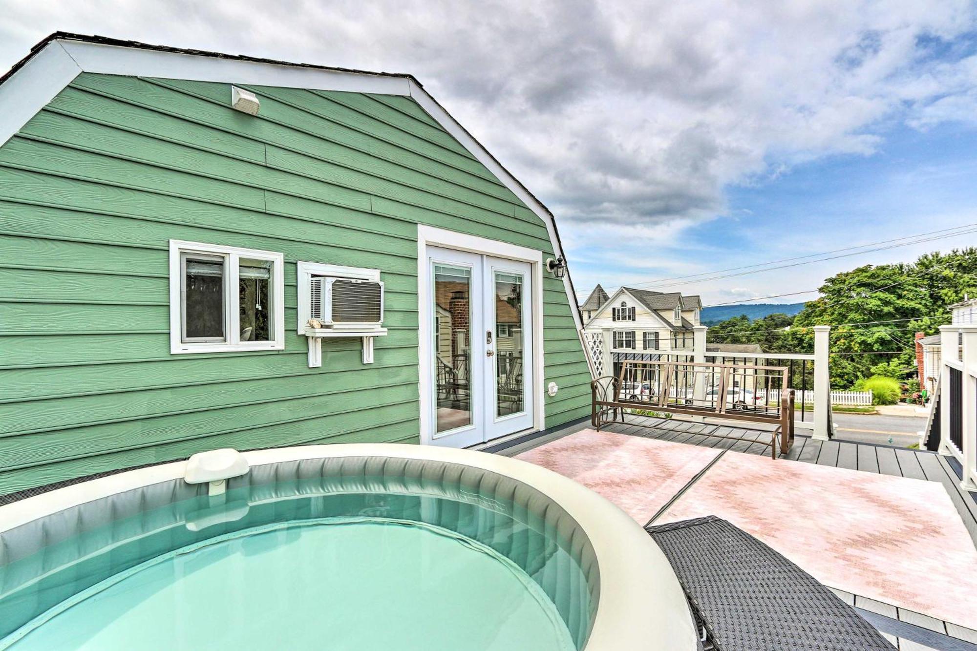 Epic Brunswick Apartment, Deck With Private Hot Tub! エクステリア 写真